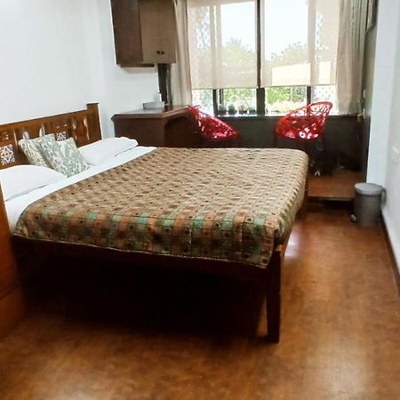 Апартаменти Cozy Private Ac Studio By The Sea Bandstand Bandra W Mumbai Nr Taj Lands End Екстер'єр фото