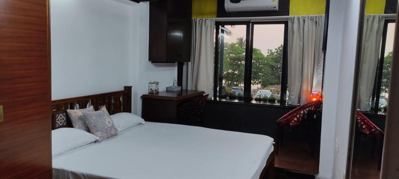 Апартаменти Cozy Private Ac Studio By The Sea Bandstand Bandra W Mumbai Nr Taj Lands End Екстер'єр фото