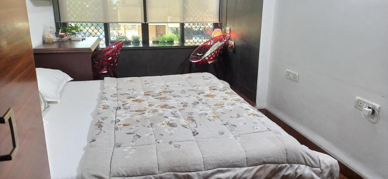 Апартаменти Cozy Private Ac Studio By The Sea Bandstand Bandra W Mumbai Nr Taj Lands End Екстер'єр фото